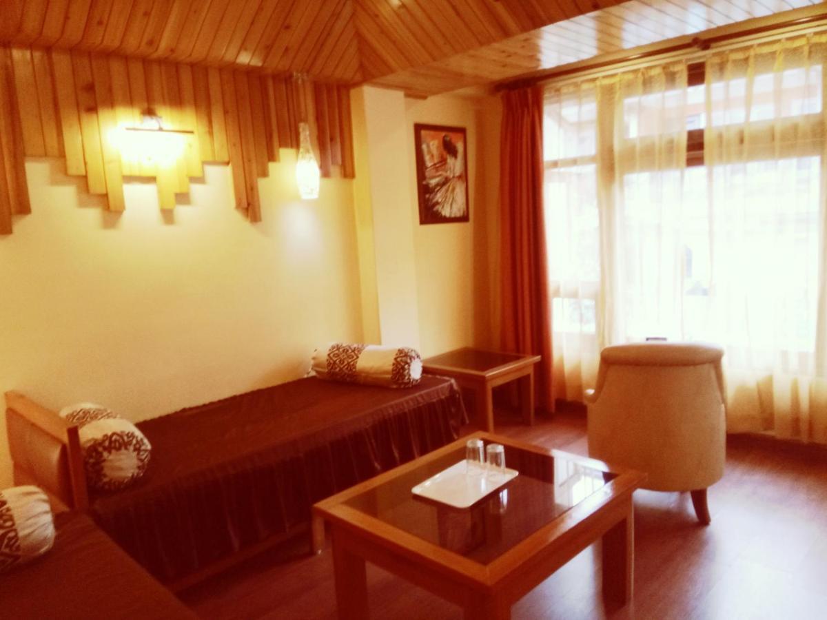 Hotel Omega Residency Darjeeling  Esterno foto